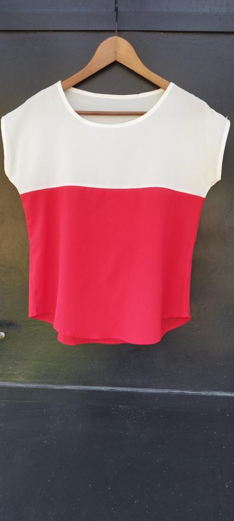 Červeno-biela lahká blúzka, m