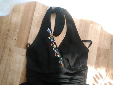 Spolocenske saty, 34