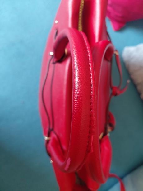 Kabelka zn. guess 32- 31- 12 cm, guess