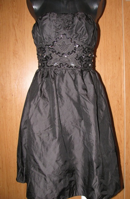 Elegantné šaty v. 40/42, 40