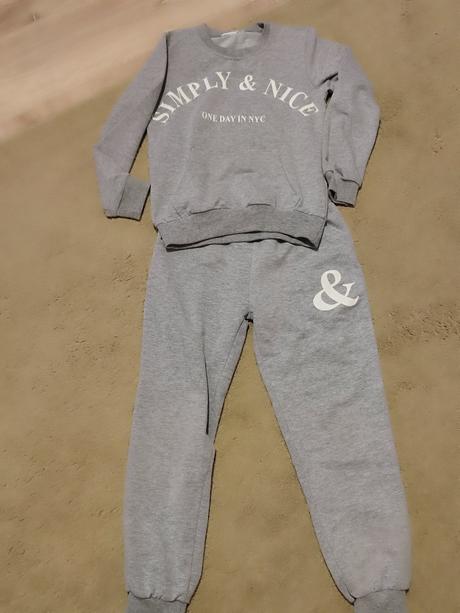 Tepláková súprava, 134