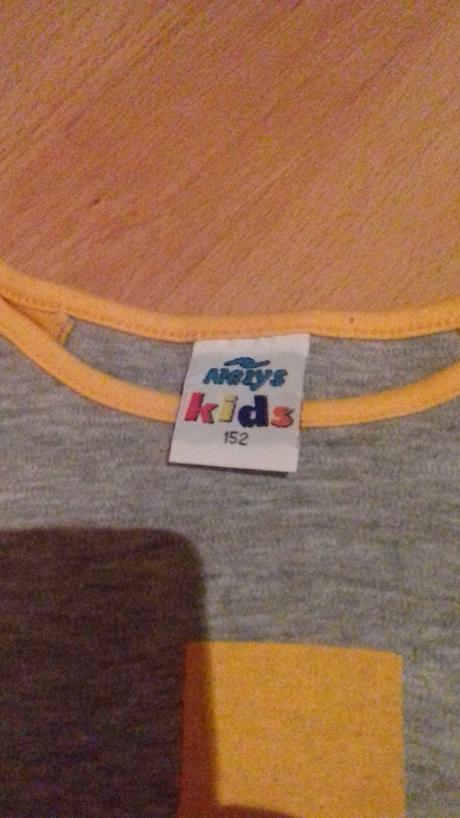 Dievčenské tričko, 152