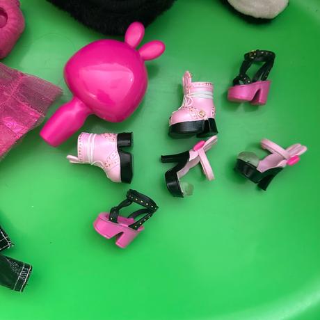 Na na na surprise veľká bábika, 