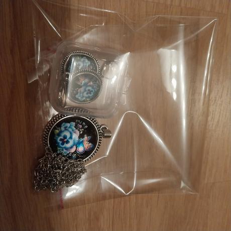 Sada nausnicky + retiazka s priveskom kvety, 