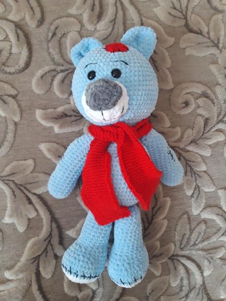 Háčkovaní mackovia, 