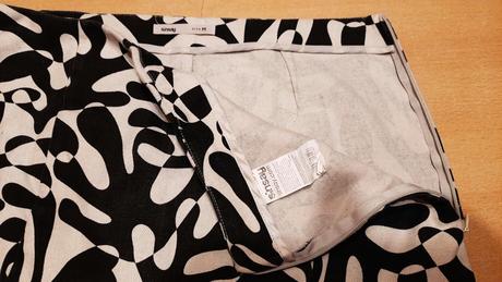 Predám mini sukňu-kraťasy  sinsay  veľ.m, sinsay,m