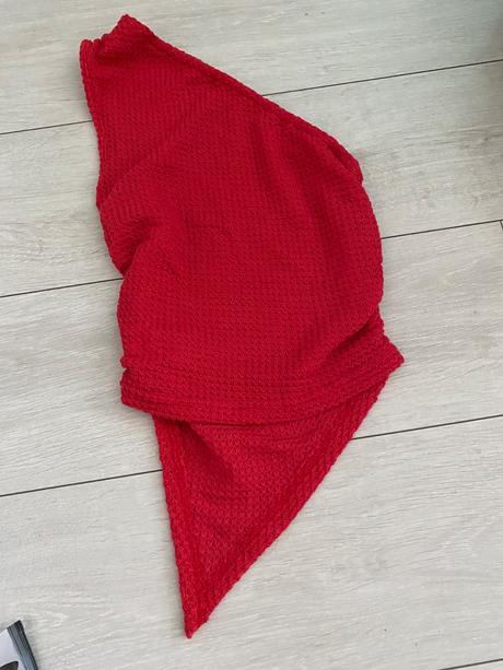 Dámsky top asymetrický, s