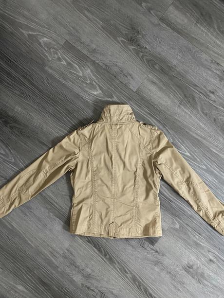 Bundička na jeseň, s