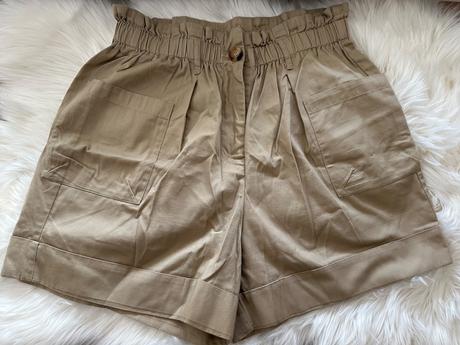 Kraťase, reserved,36