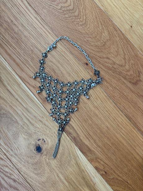 Ozdoba na nohu bižu, 