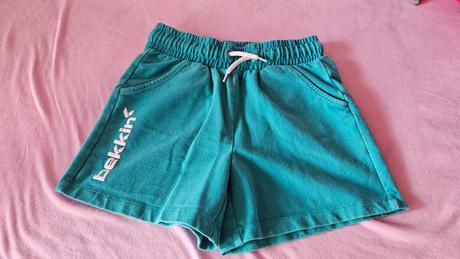 Tyrkysové šortky veľ 140, 140