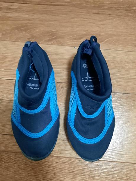 Topánky do vody, 26