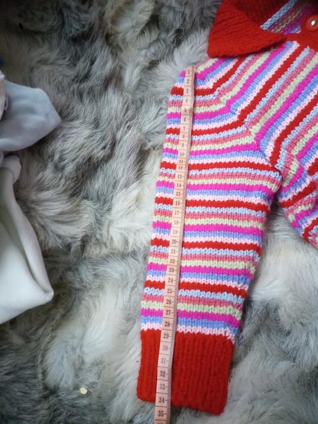 Svetrík pletený, 104