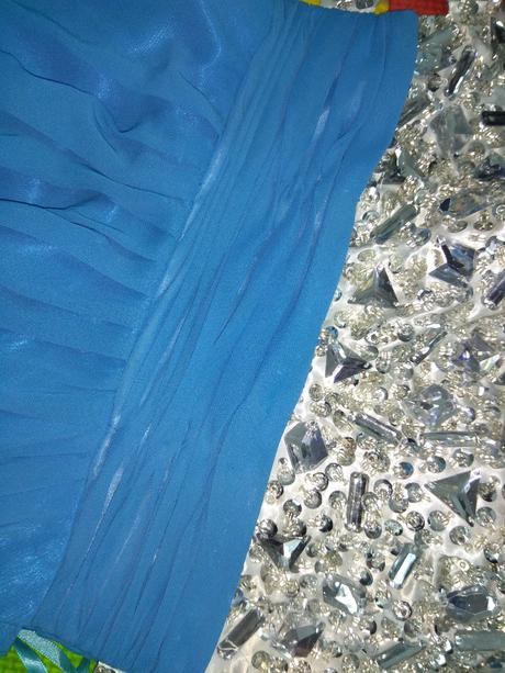 Spoločenské šaty s, s