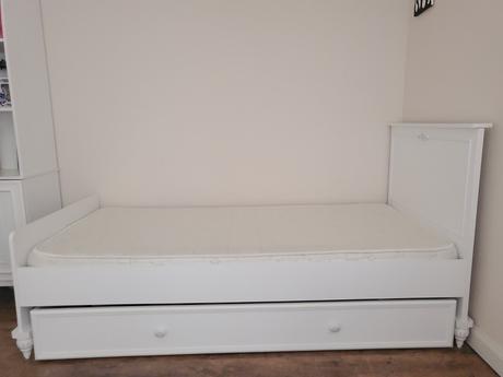 Posteľ, šírka (cm): 95,dĺžka (cm): 200