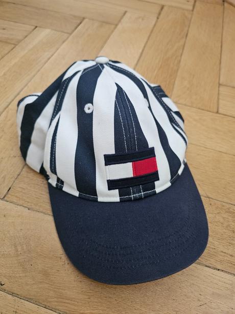 Šiltovka, tommy hilfiger,152