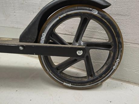 Kolobežka scooter 200, 