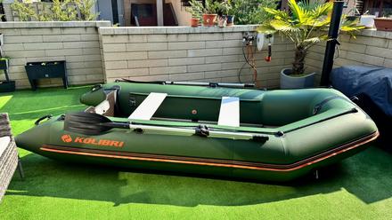 Nafukovací čln kolibri 330d, 