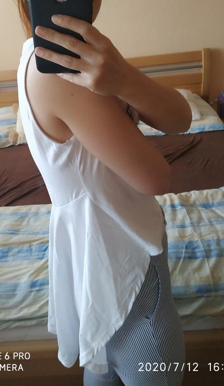 Dámske tričko s aplikáciou,