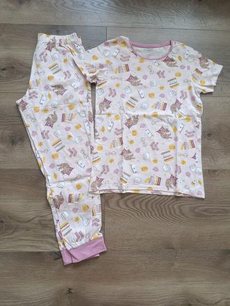 Pyžamo, reserved,146