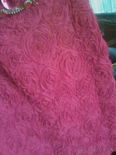 Spoločenské koktailove saty, s