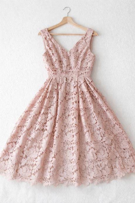 Luxusné čipkované šaty v púdrovo-ružovej farbe, mohito,xs