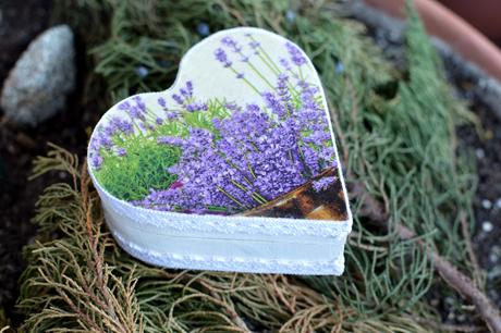 Levanduľová šperkovnica, 