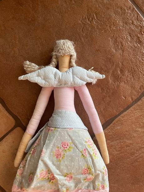 Na zákazku robená anjelika,