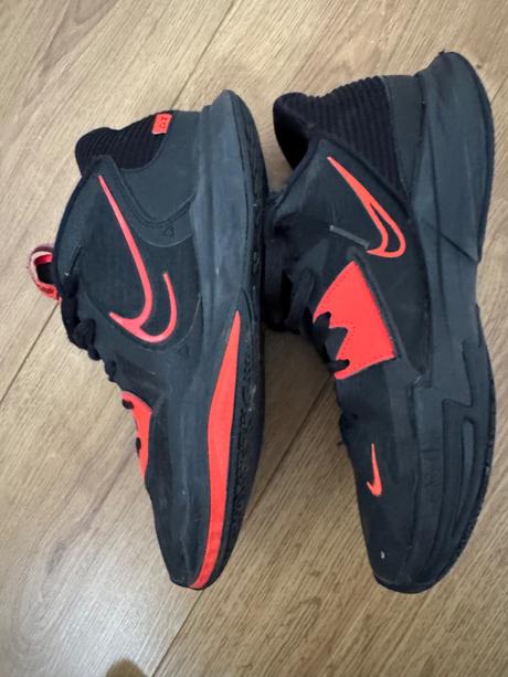 Basketbalové tenisky nike kyrie, nike,42