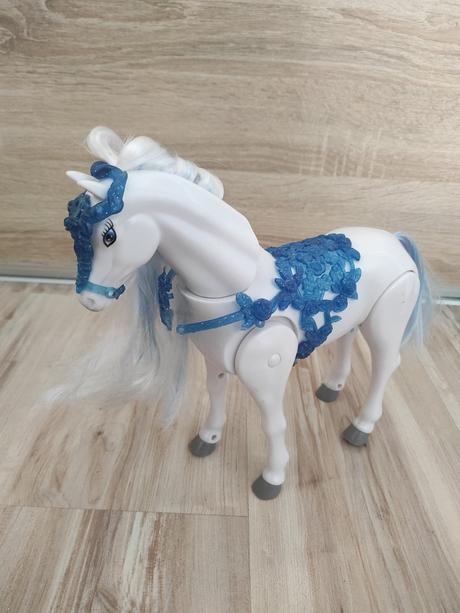 Chodiaci kôň so zvukom, 