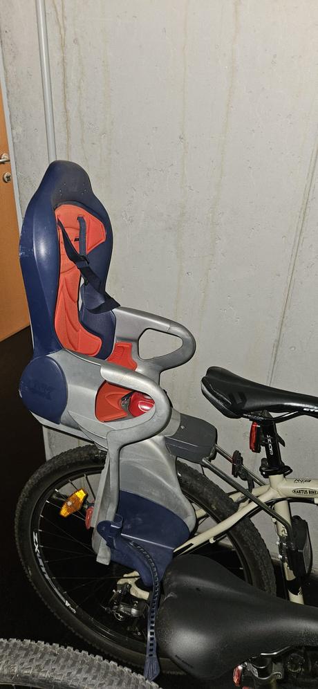 Decka sedacka na bicykel, 