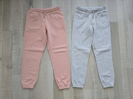 2 pack tepláky, c&a,140