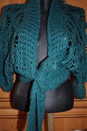 Pleteny dierkovany prehoz, l