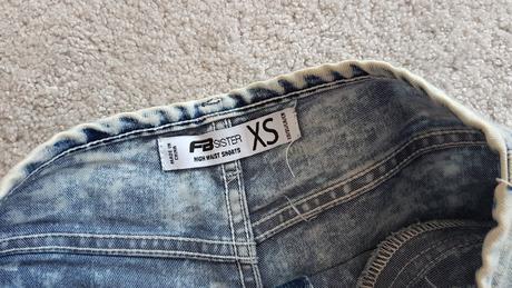 Šortky, new yorker,xs