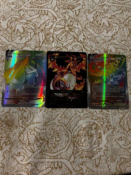 Pokémon, bakugan a pokémon album, 