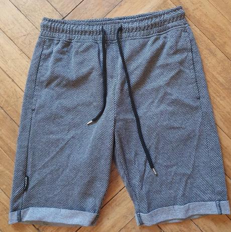 Chlapčenské cropp kraťasy, 158