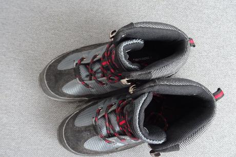 Turisticke, trekove topanky 35, 35