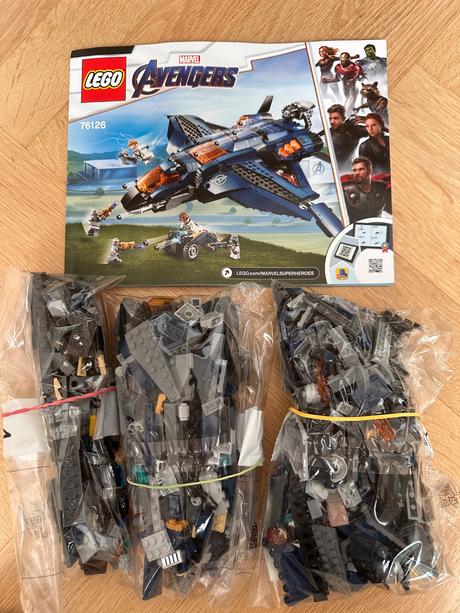 Lego marvel avengers 76126, 