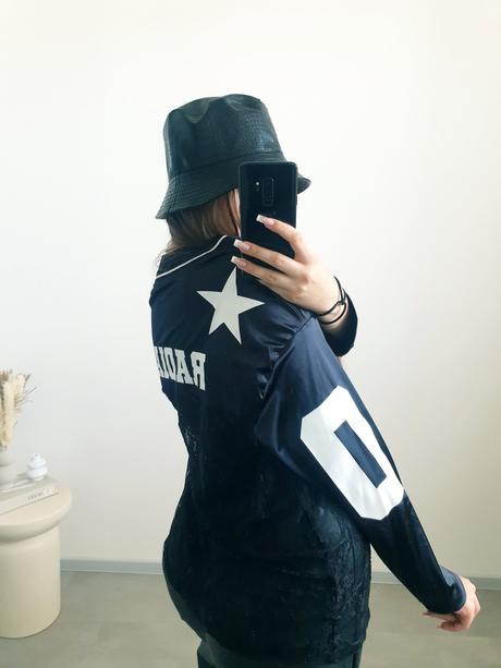 Oversize extravagantný top,