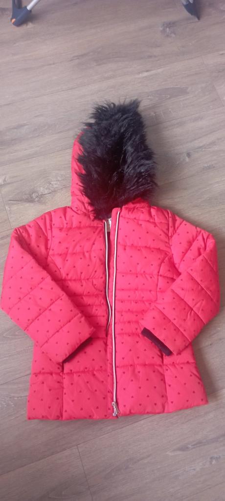 Červená vetrovka 134, f&f,134