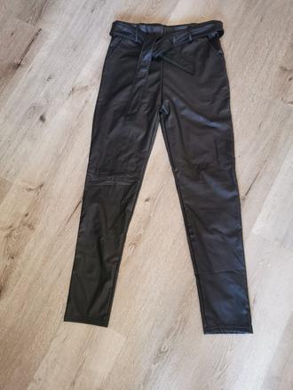 Koženkové nohavice, m / s