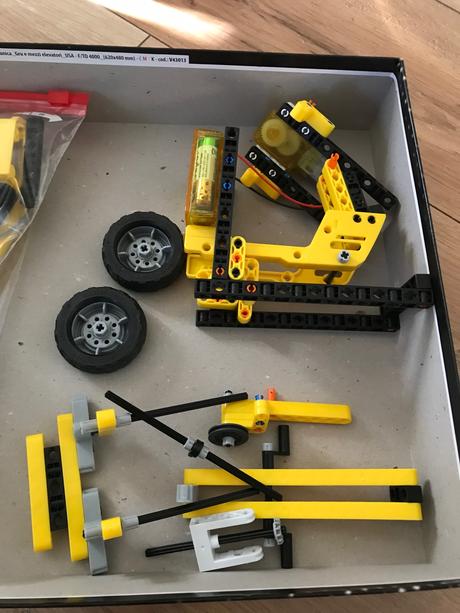 Clementoni-žeriavy a vysokozdvižné vozíky, 