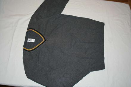 Nenosený sveter zn. trutex, 158