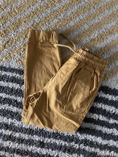 Okrové nohavice, reserved,134