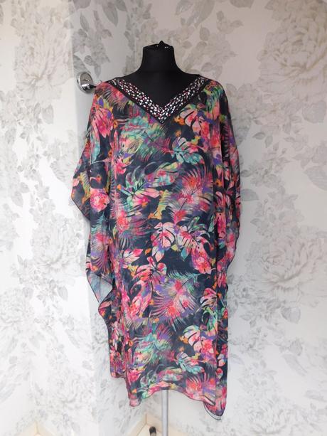 Kvalitna velmi pekna tunika, 