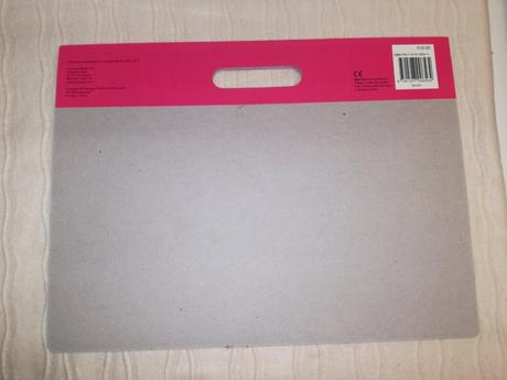 Unicorn dreams giant colouring pad,