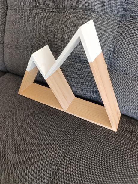 Drevená detská polica hory, 