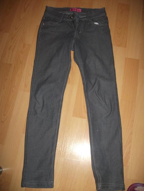 Elasticke rifle tenke ciernej a sedej farby, 140