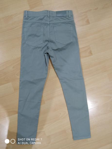 Nohavice, reserved,146