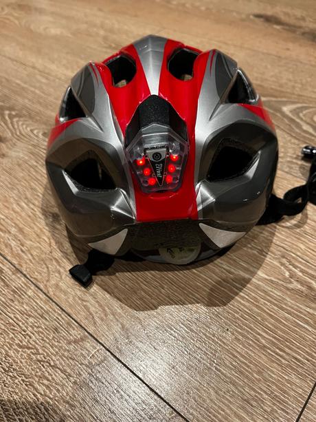 Cyklistická prilba, 